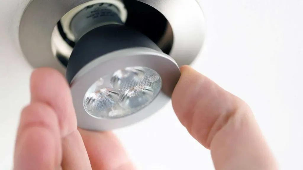 LED recessed downlight